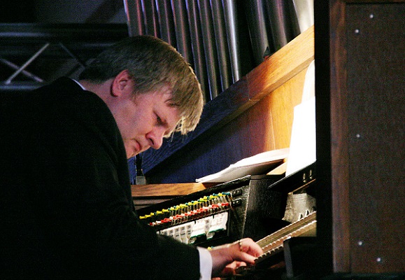 Роман Перуцкий